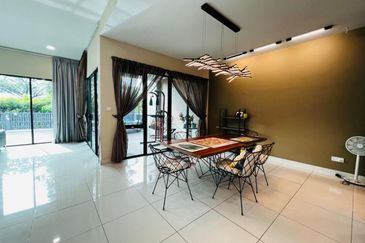 Lepironia Gardens, Setia Eco Glades