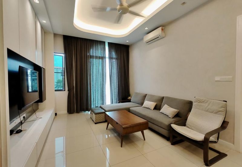 Isle of Kamares, Setia Eco Glades