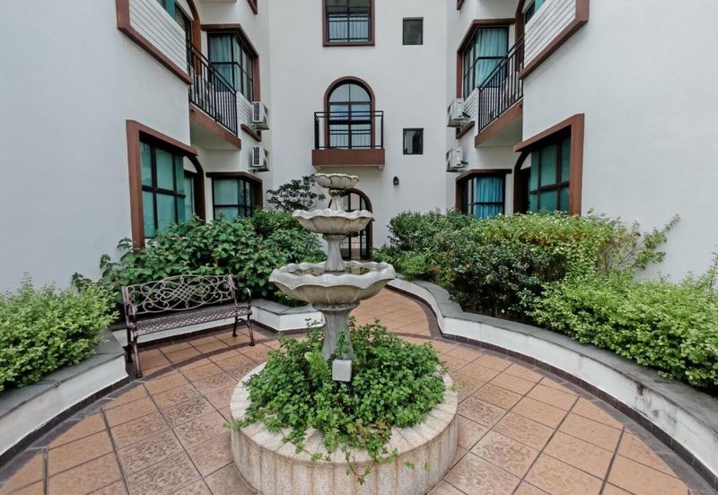 Isle of Kamares, Setia Eco Glades