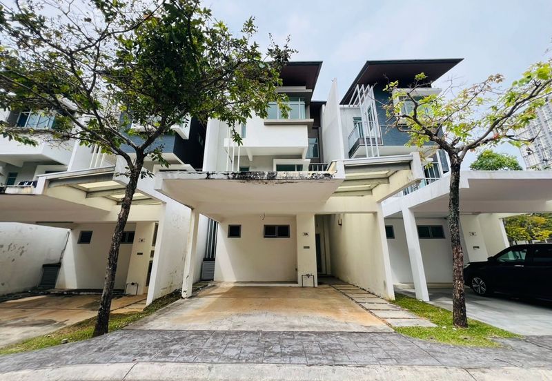 Symphony Hills Schubert