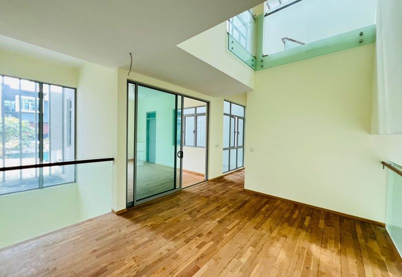 Symphony Hills Schubert