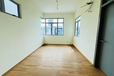 Symphony Hills Schubert