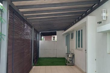 Clover Garden Residences