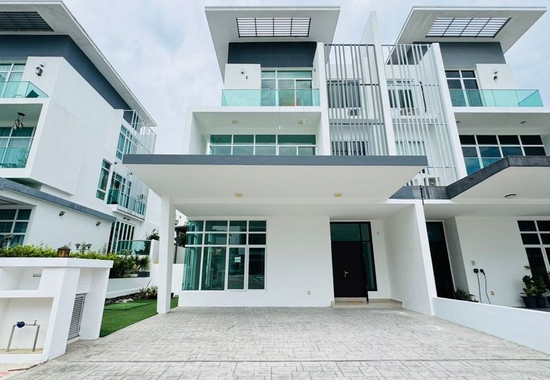 Clover Garden Residences