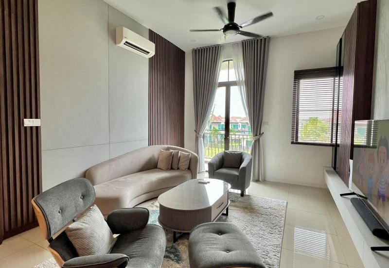 Isle of Kamares, Setia Eco Glades