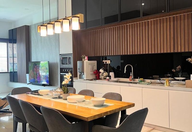 Isle of Kamares, Setia Eco Glades