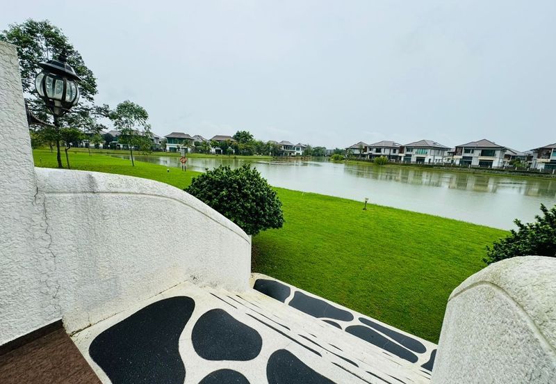 Isle of Kamares, Setia Eco Glades