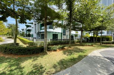 Lepironia Gardens, Setia Eco Glades