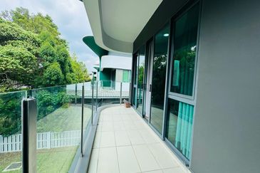 Lepironia Gardens, Setia Eco Glades