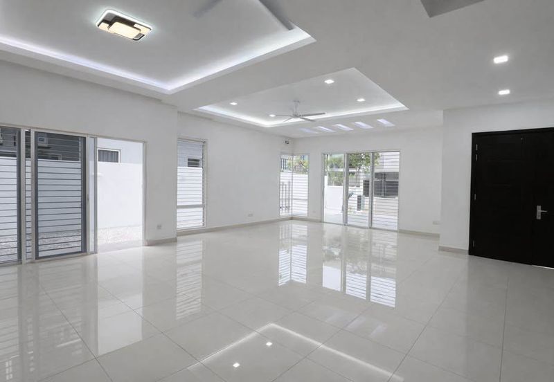 Perdana Lakeview East