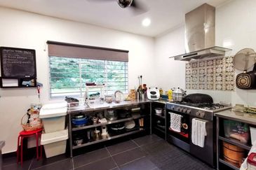 MYDiva, Perdana Lakeview East