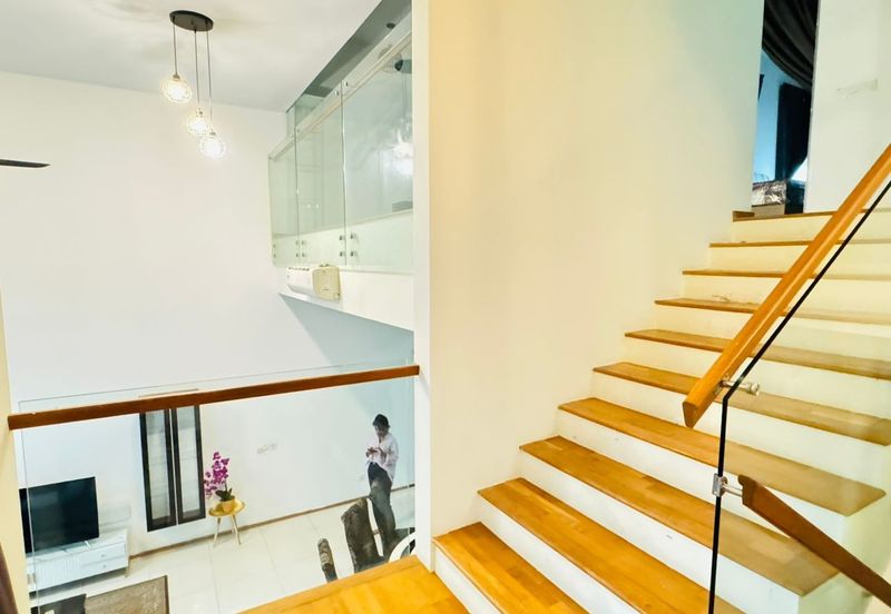 Symphony Hills Schumann