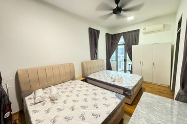 Symphony Hills Schumann