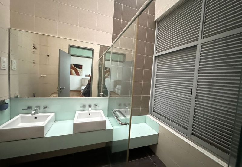 Symphony Hills Schumann