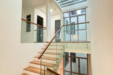 Symphony Hills Schumann