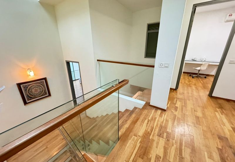 Symphony Hills Schumann