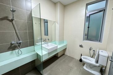 Symphony Hills Schumann