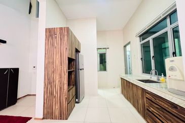 Symphony Hills Schumann