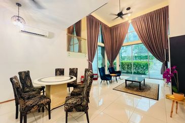 Symphony Hills Schumann