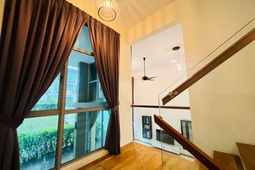 Symphony Hills Schumann