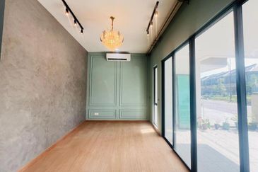 Isle of Botanica, Setia Eco Glades