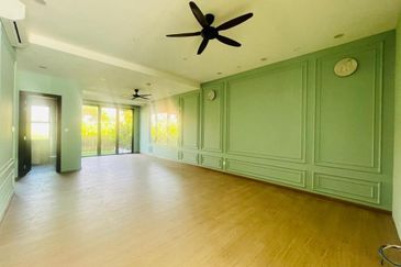 Isle of Botanica, Setia Eco Glades