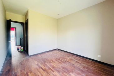 Isle of Botanica, Setia Eco Glades