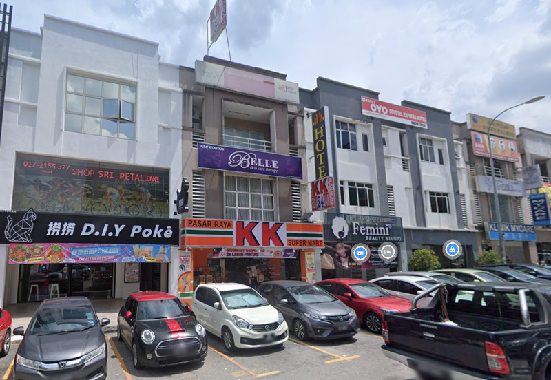 Freehold Premium 3storey Shoplot @ Jalan Radin Bagus, Sri Petaling Commercial Area for Sale!!
