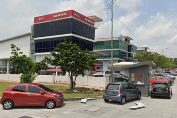 Premium Lot Semi Detached Factory/ Warehouse @ Surian Damansara Industrial Park, Kota Damansara for Sale!!