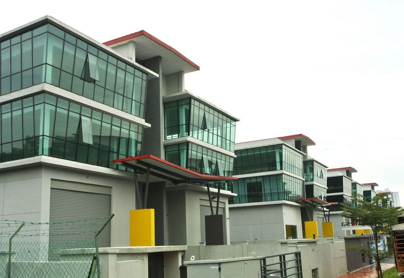 Premium Lot Semi Detached Factory/ Warehouse @ Surian Damansara Industrial Park, Kota Damansara for Sale!!