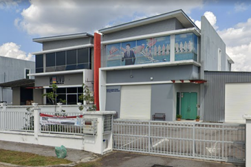 Premium Lot Semi Detached Factory/ Warehouse @ Surian Damansara Industrial Park, Kota Damansara for Sale!!