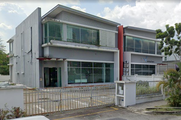 Premium Lot Semi Detached Factory/ Warehouse @ Surian Damansara Industrial Park, Kota Damansara for Sale!!