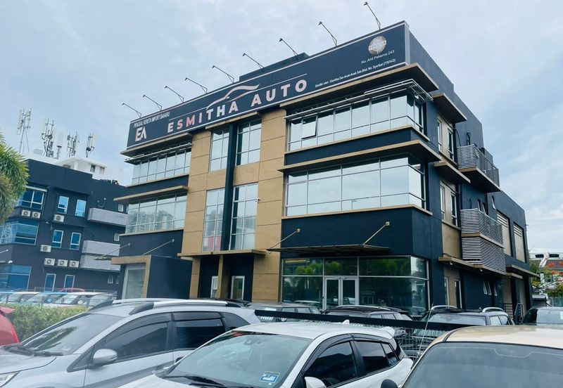 Premium Location Freehold 3storey Semi-Detached Factory @ Cyberjaya Industrial Park for Sale!!