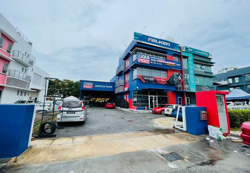 Premium Location Freehold 3storey Semi-Detached Factory @ Cyberjaya Industrial Park for Sale!!