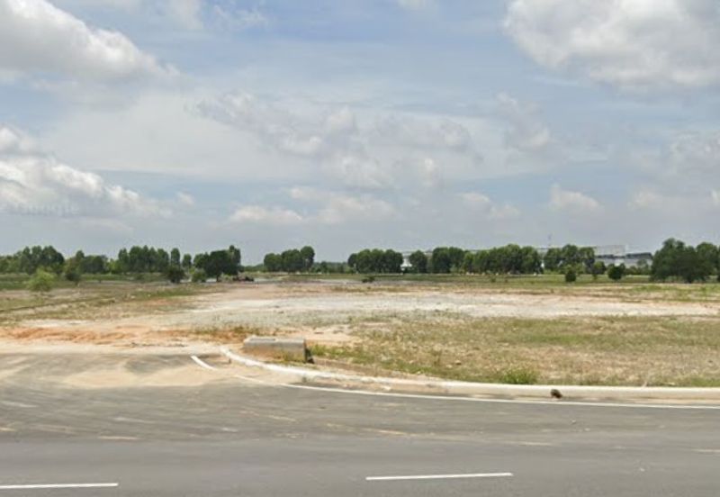 Premium Location Converted Industrial Land @ Bukit Changgang Kuala Langat for Sale!!