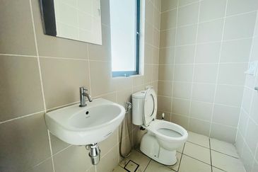 Charms of Nusantara, Setia Eco Glades