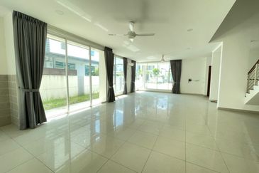 Jacaranda Garden Residence