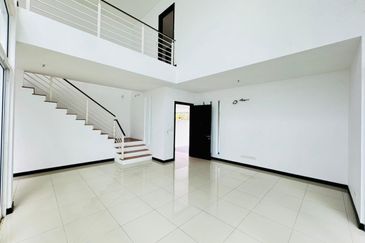 Trillium, Perdana Lakeview East