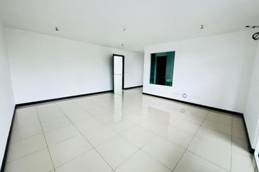 Trillium, Perdana Lakeview East