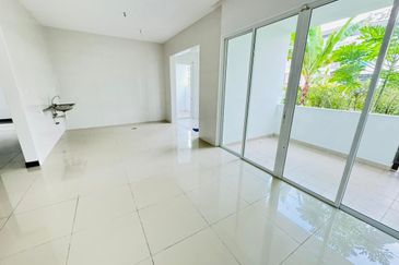 Trillium, Perdana Lakeview East