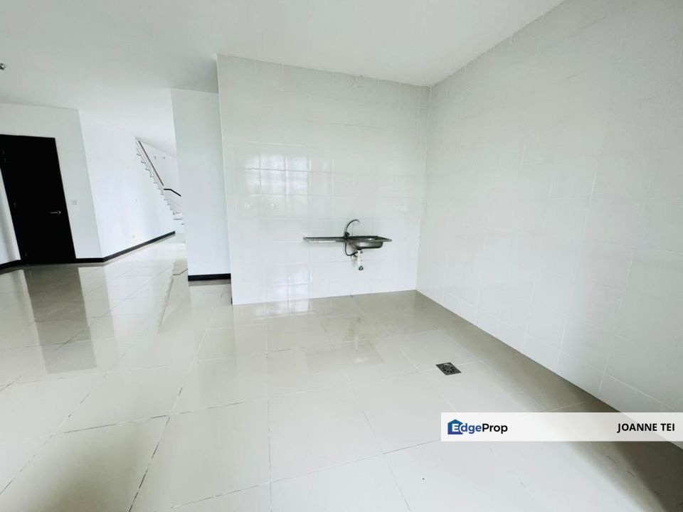 Trillium, Perdana Lakeview East, Cyberjaya  , Selangor, Cyberjaya