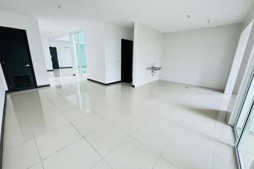 Trillium, Perdana Lakeview East