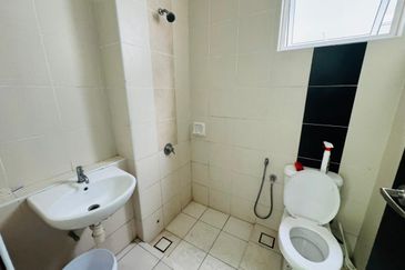 Trillium, Perdana Lakeview East