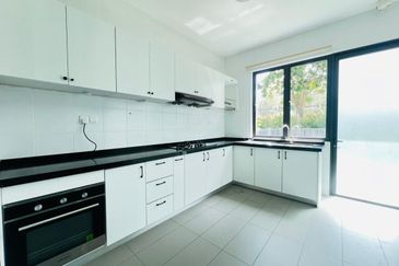 Lepironia Gardens, Setia Eco Glades