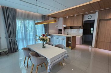 Charms of Nusantara, Setia Eco Glades