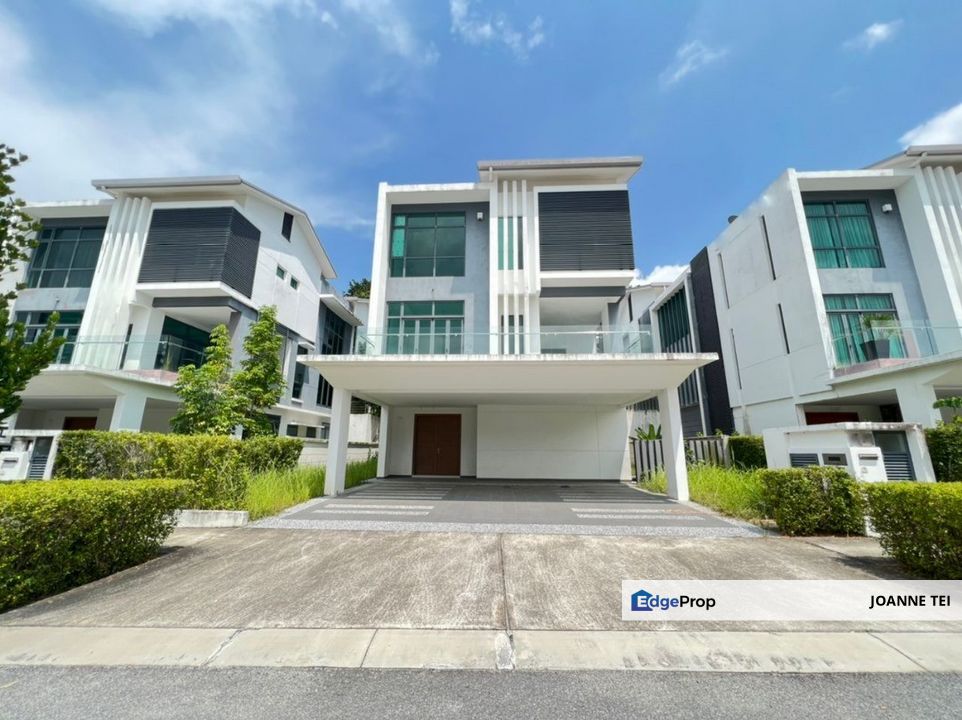 3 STOREY BUNGALOW @ ASTONIA II, SEJATI RESIDENCES CYBERJAYA FOR SALE, Selangor, Cyberjaya