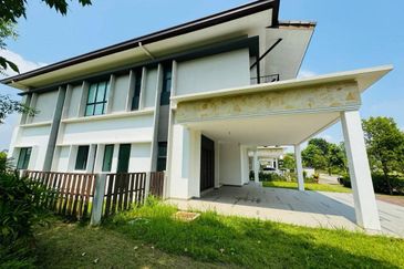 Isle of Botanica, Setia Eco Glades