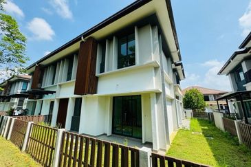 Isle of Botanica, Setia Eco Glades