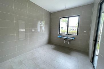 Isle of Botanica, Setia Eco Glades