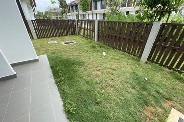 Isle of Botanica, Setia Eco Glades